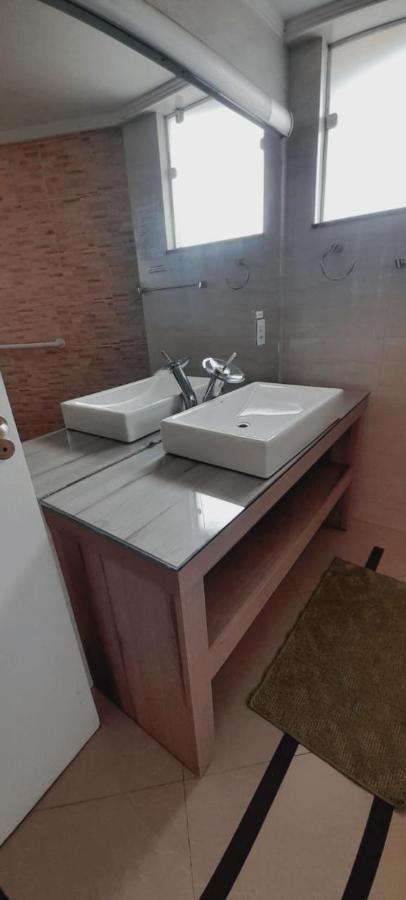 Lindo Apartamento No Coracao Da Cidade - Apartamento Inteiro Ou Seja Nao E Compartilhado Com Outras Pessoas - Perto De Tudo - 2 Quartos - Ar Condicionado - Churrasqueira - Cozinha Completa - 120 Metros Quadrados Ao Todo - Quartos Com 12 Metros Quadra Uniao Da Vitoria Eksteriør bilde